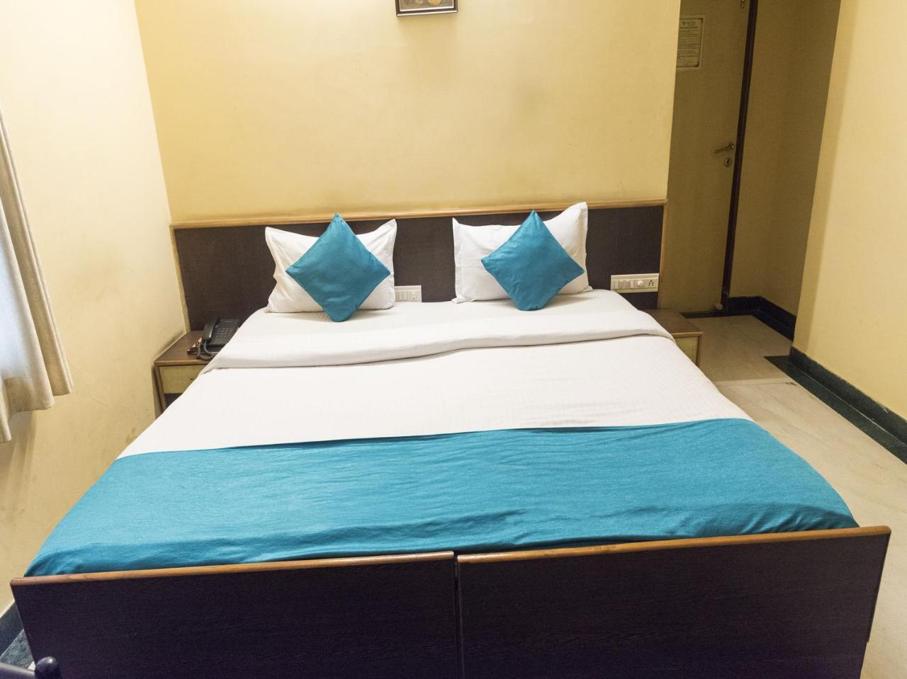 Oyo 4606 Hotel Maple Green Suites Bangalore Extérieur photo